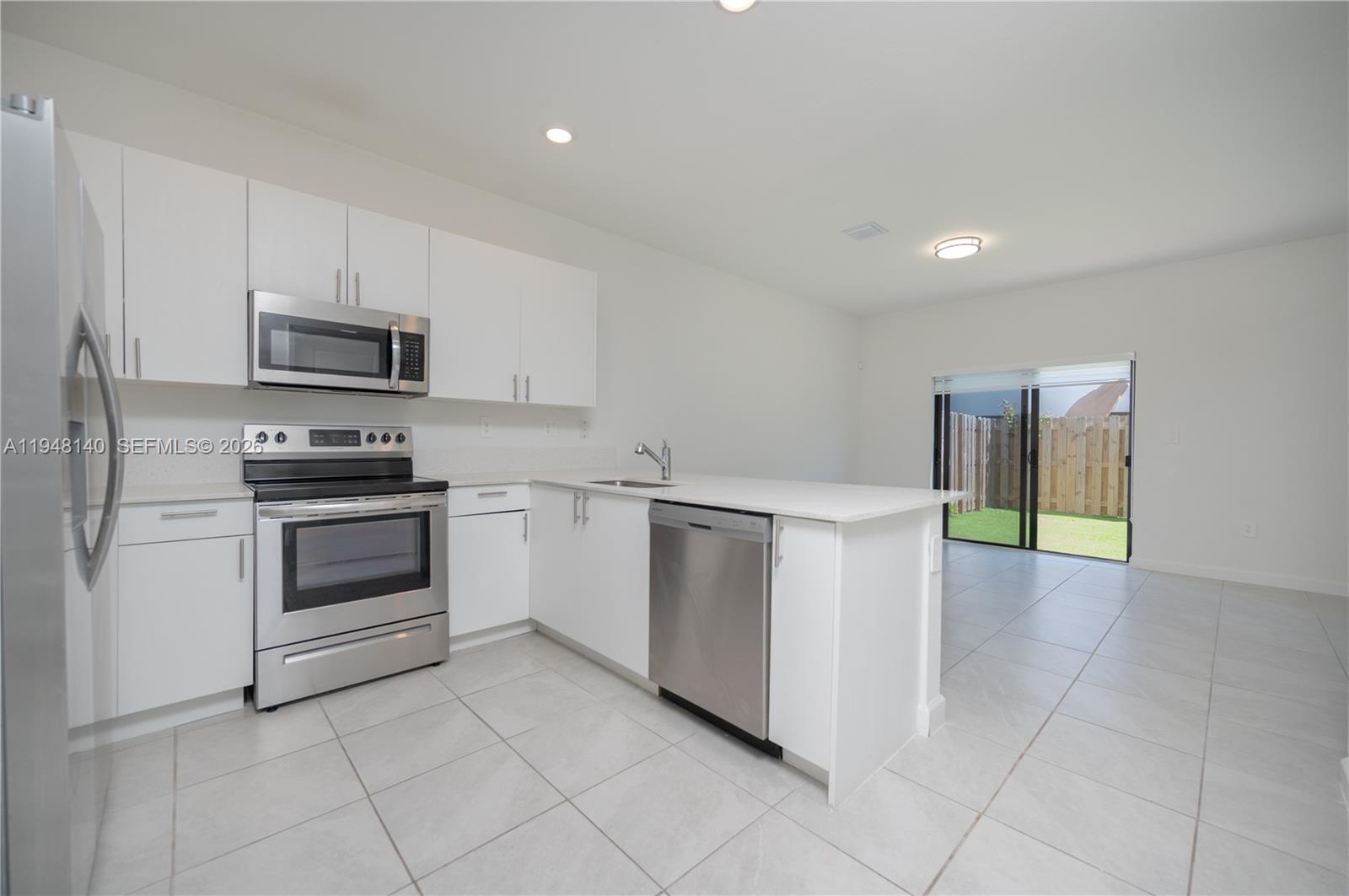 SILVER PALM RESIDENTIAL H - Residential