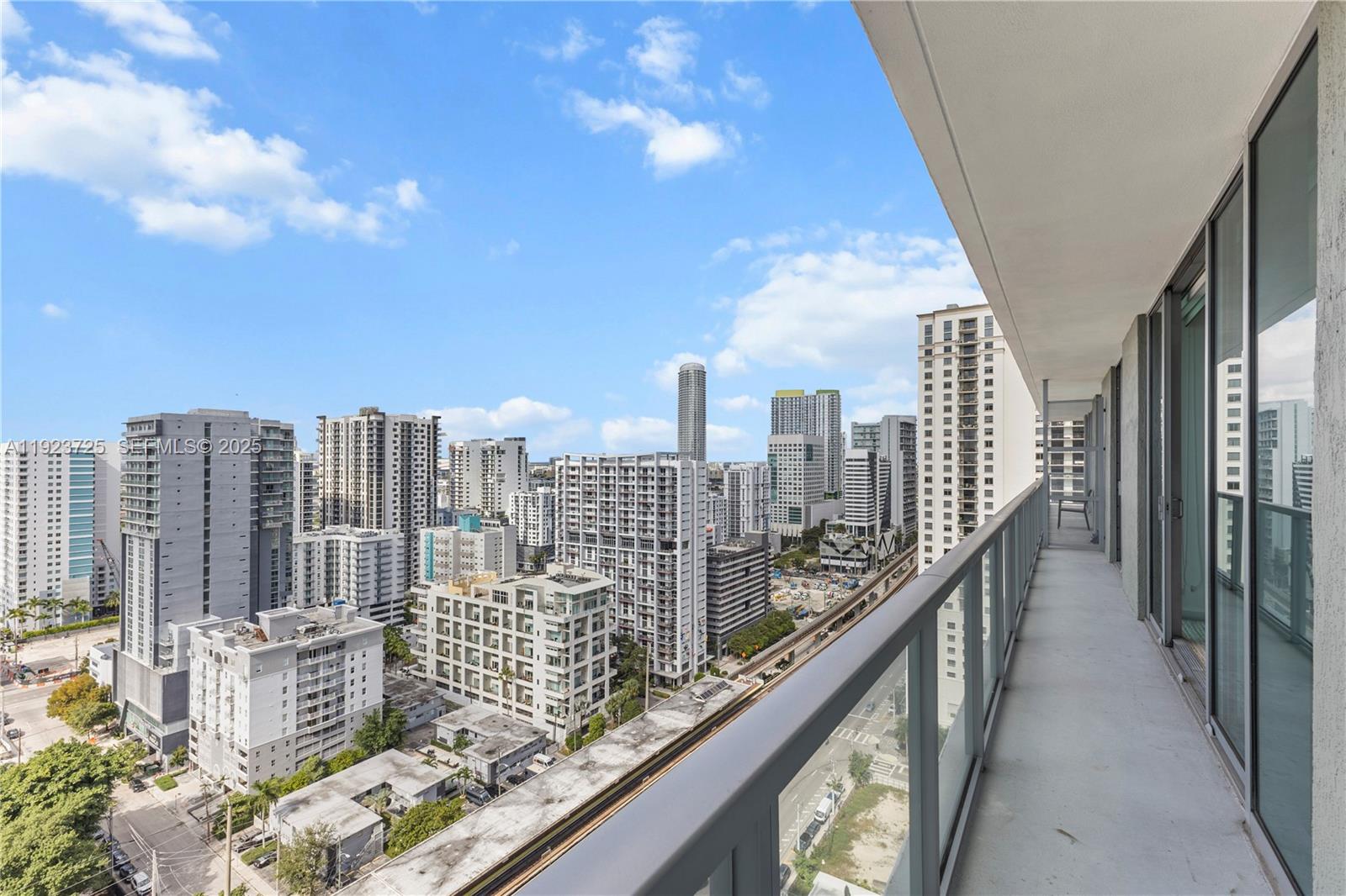 THE AXIS ON BRICKELL II C - Residential