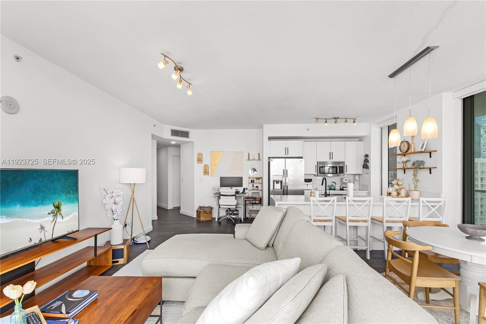 THE AXIS ON BRICKELL II C - Residential