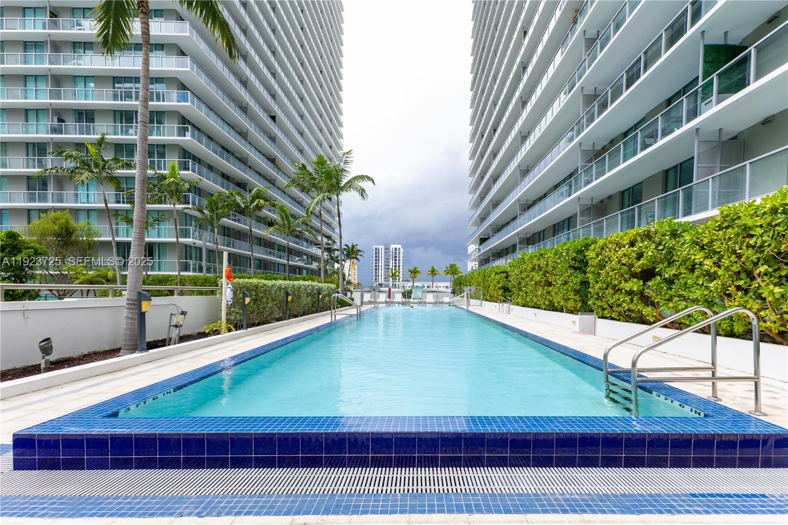 THE AXIS ON BRICKELL II C - Residential