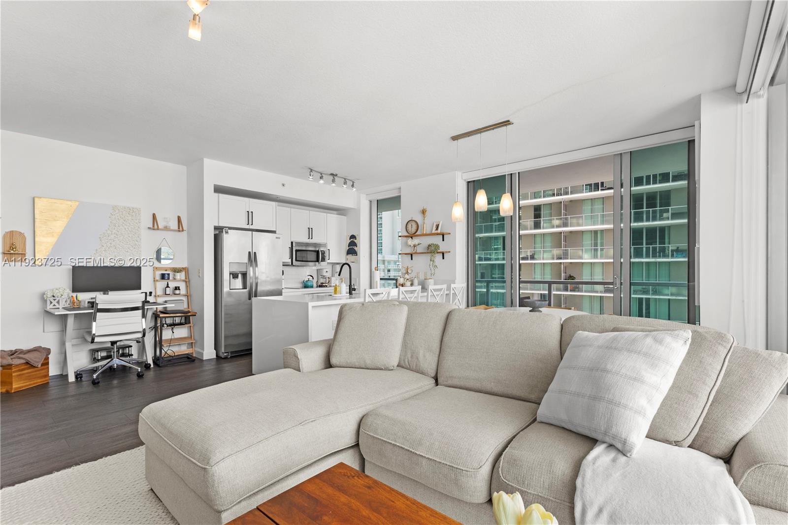 THE AXIS ON BRICKELL II C - Residential