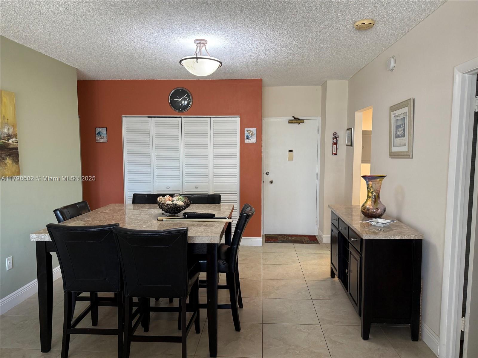 HEMISPHERES CONDO - Residential Lease