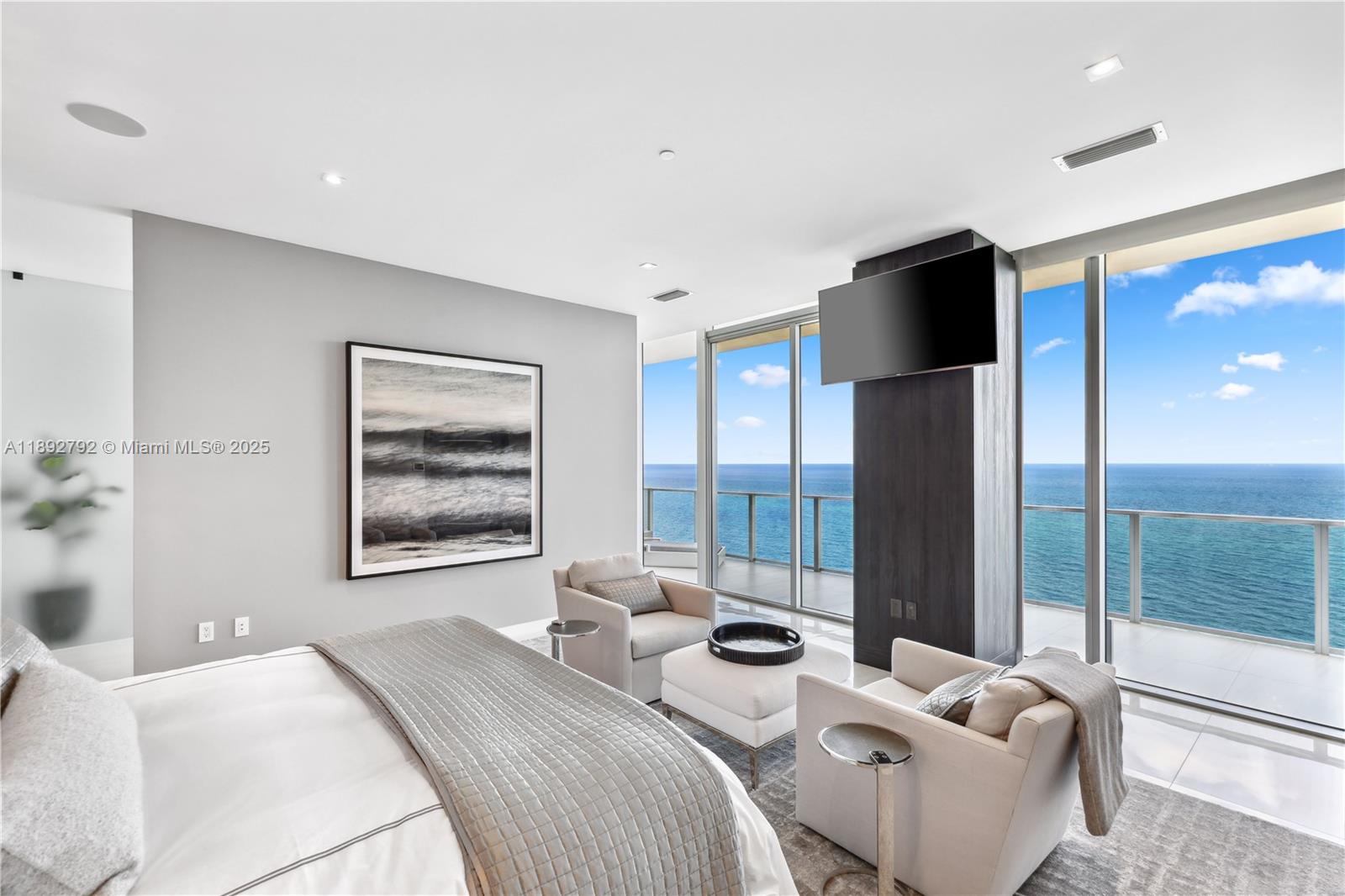 2200 FORT LAUDERDALE BEAC - Residential