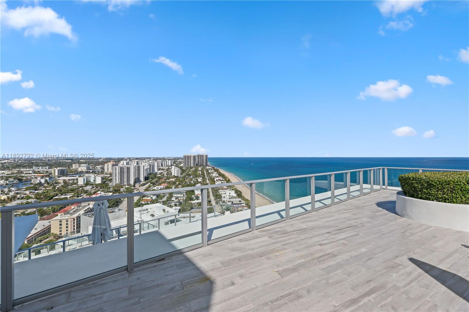 2200 FORT LAUDERDALE BEAC - Residential