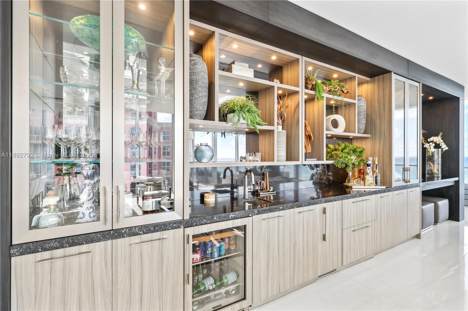 2200 FORT LAUDERDALE BEAC - Residential