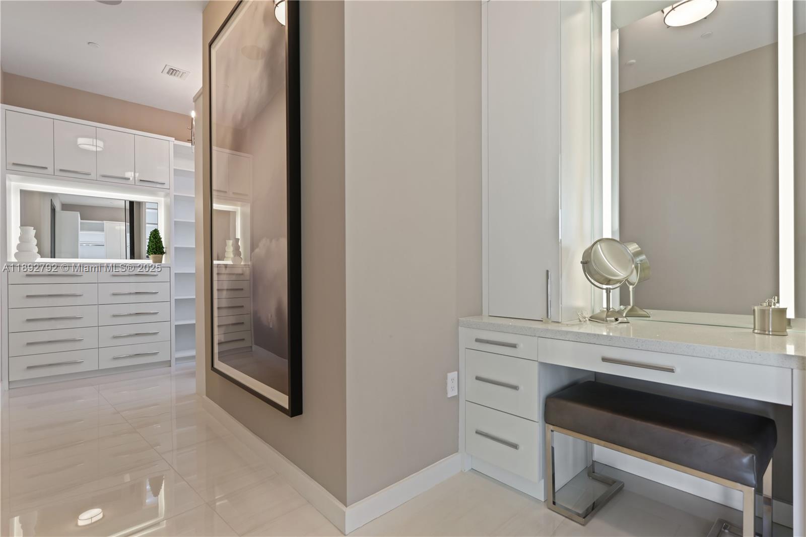 2200 FORT LAUDERDALE BEAC - Residential