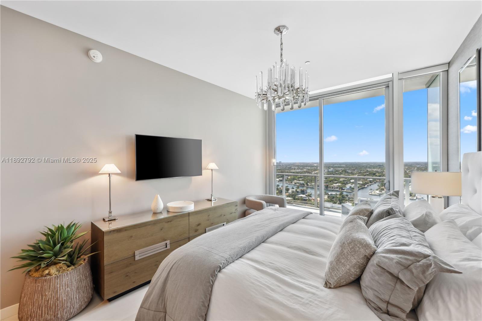 2200 FORT LAUDERDALE BEAC - Residential