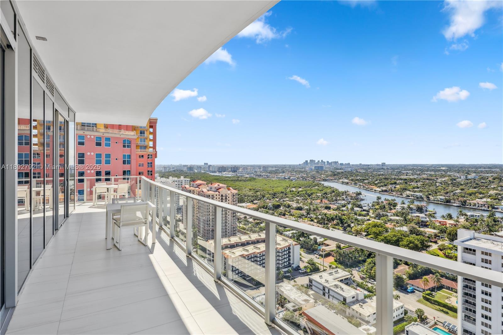 2200 FORT LAUDERDALE BEAC - Residential