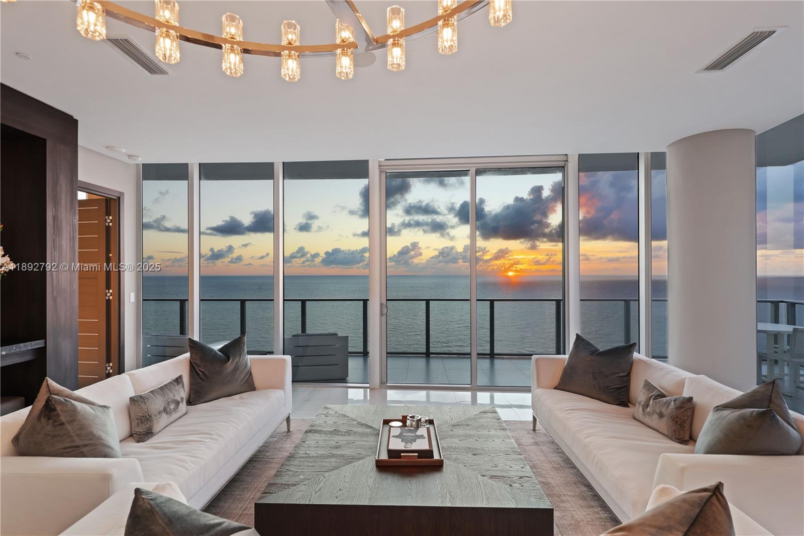 2200 FORT LAUDERDALE BEAC - Residential