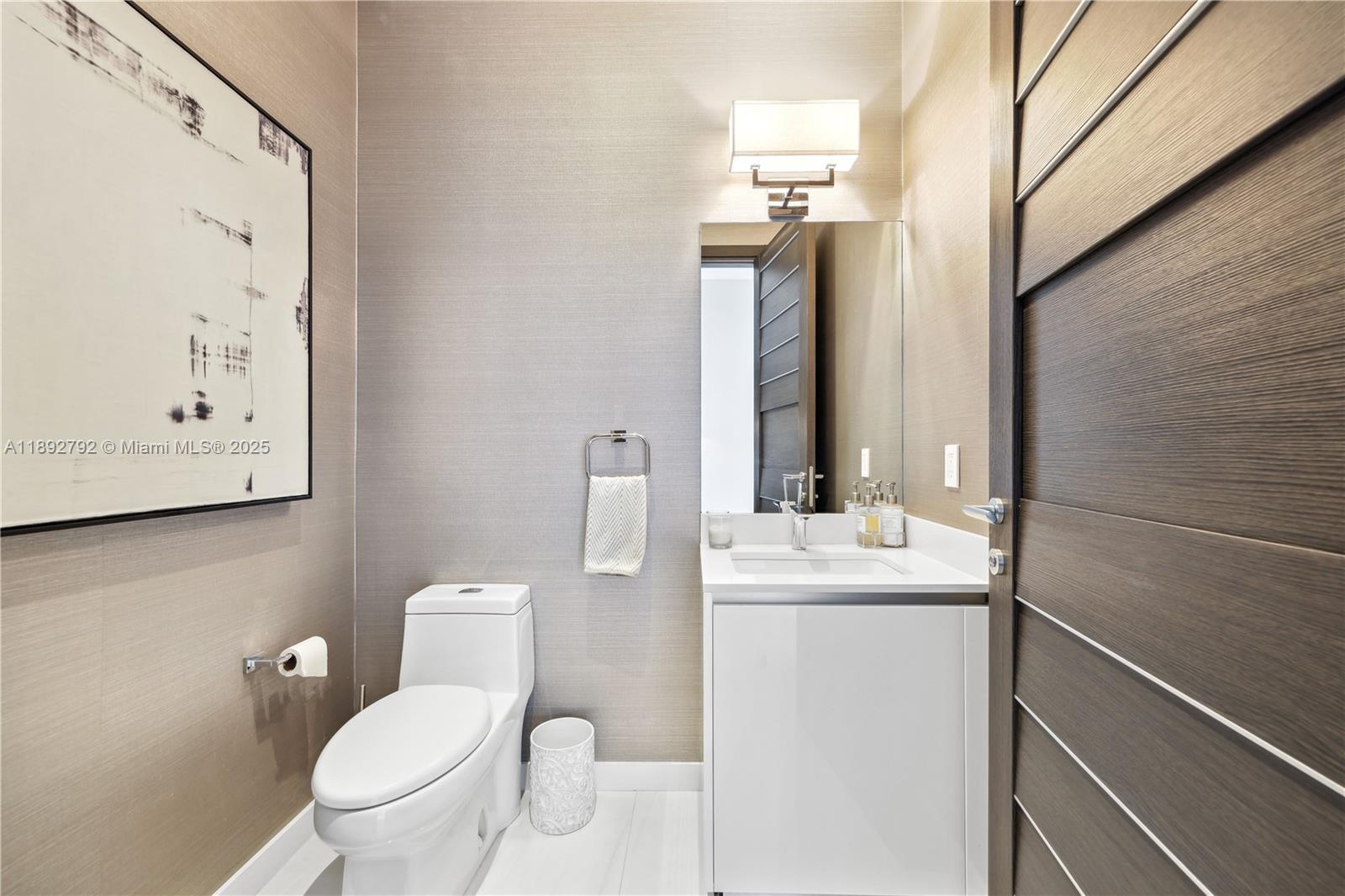 2200 FORT LAUDERDALE BEAC - Residential