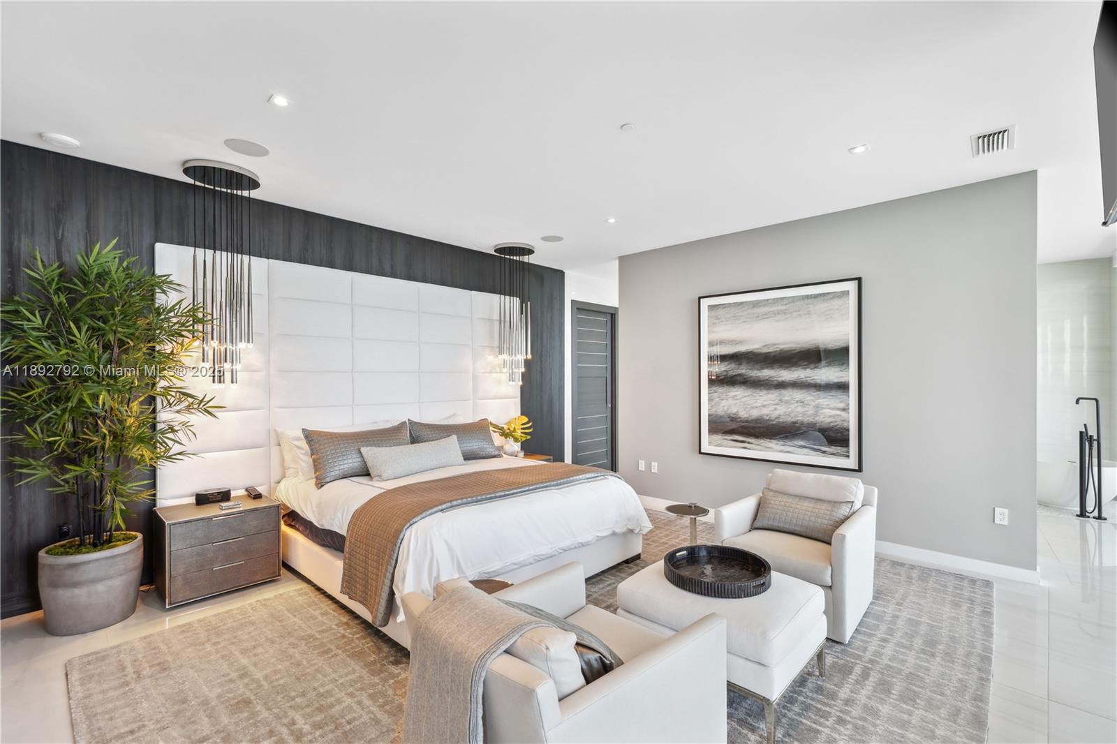 2200 FORT LAUDERDALE BEAC - Residential