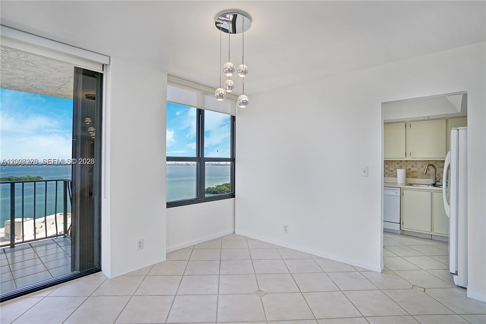 THE PALM BAY YACHT CLUB C - Residential
