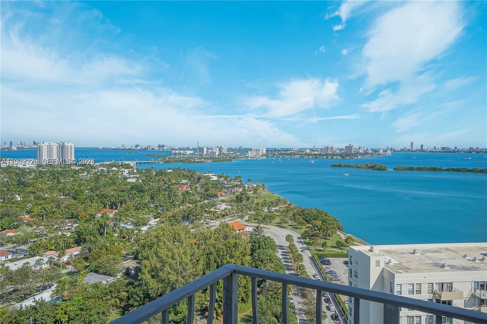 THE PALM BAY YACHT CLUB C - Residential