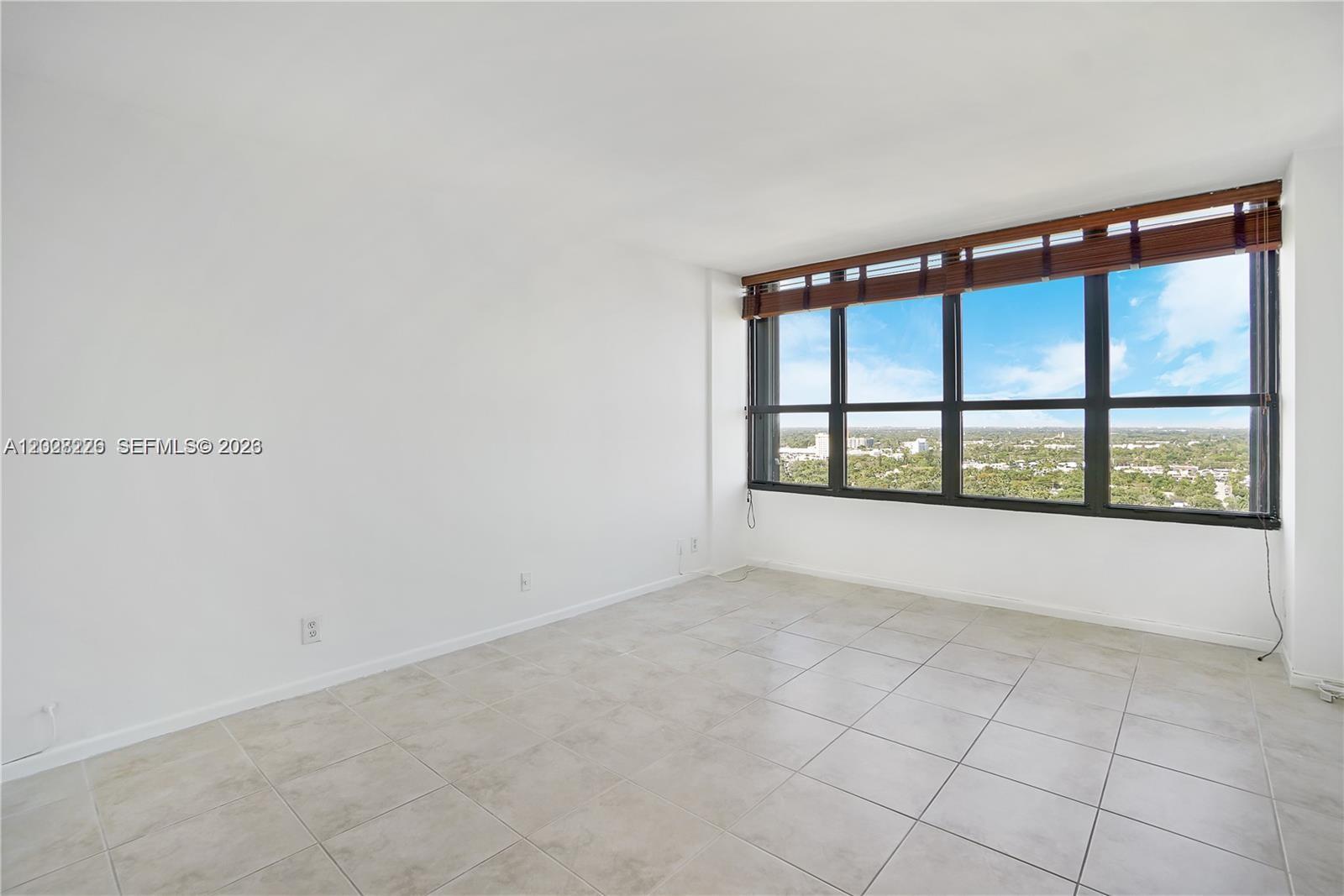 THE PALM BAY YACHT CLUB C - Residential