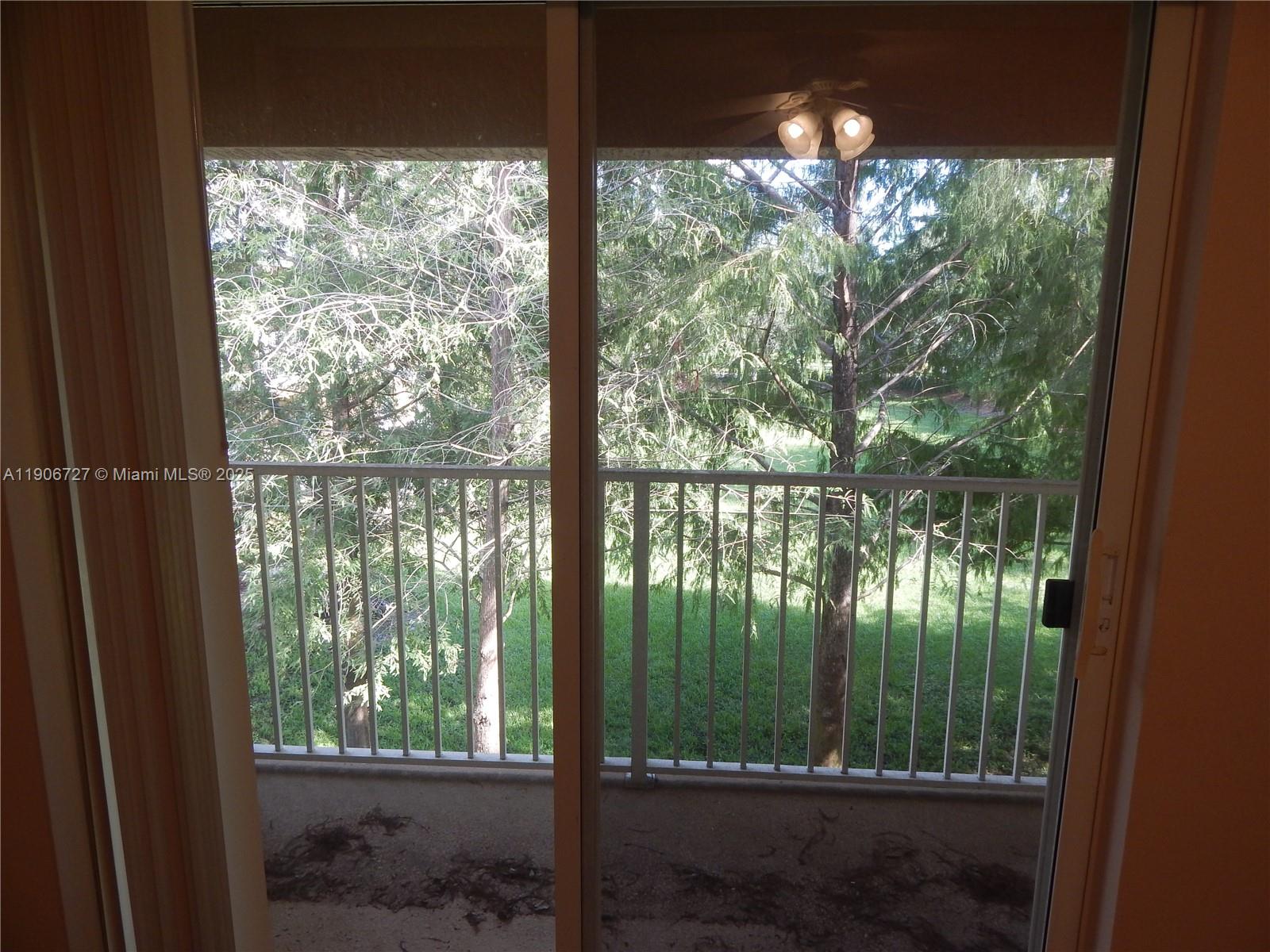 COUNTRY WESTERN STORE - Residential Lease