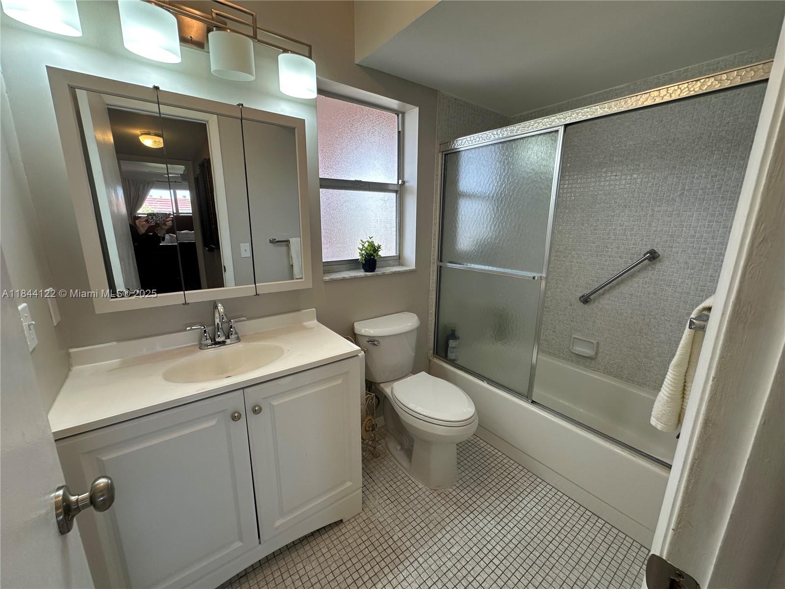 SUNRISE LAKES 117 CONDO - Residential