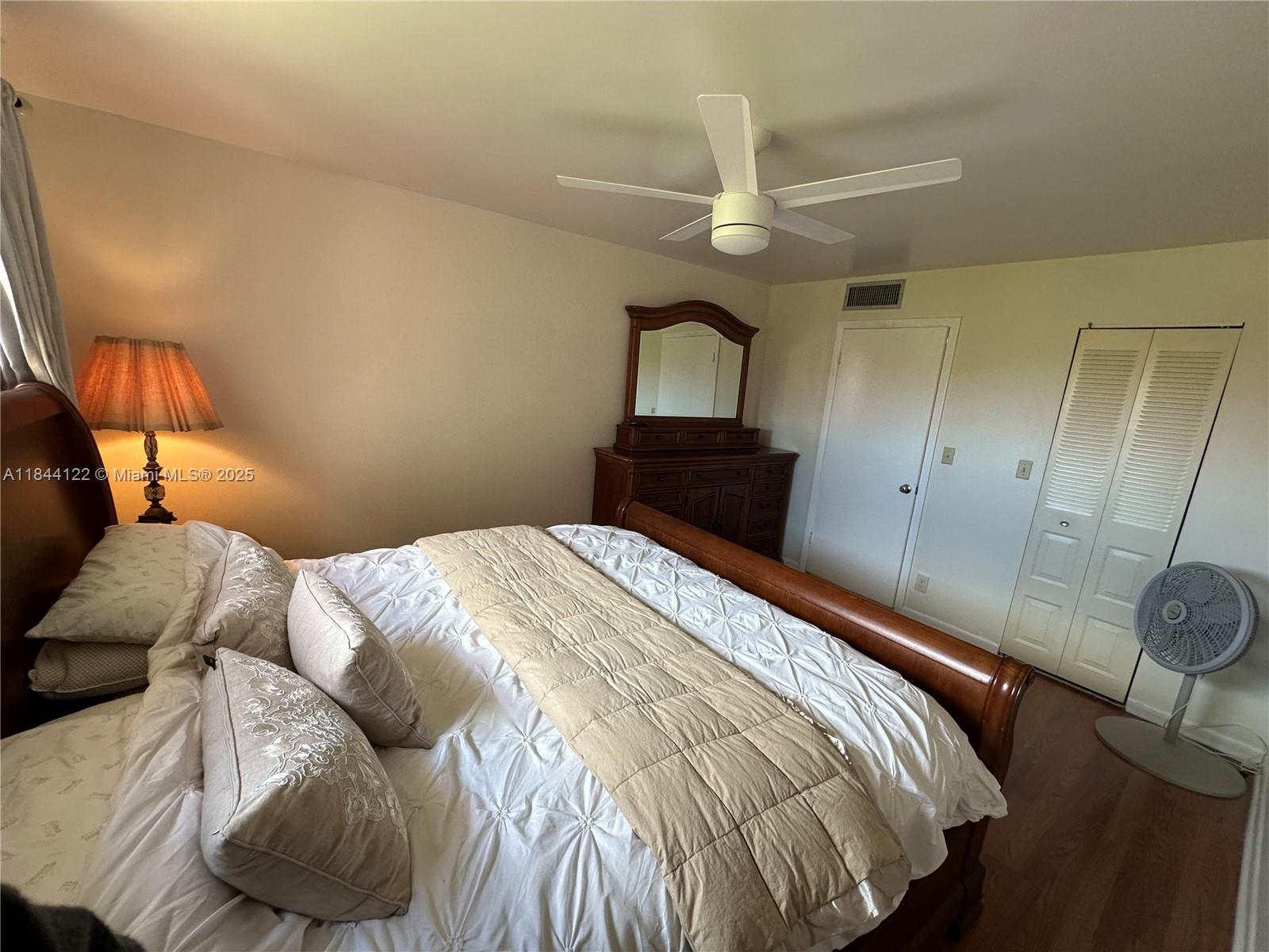 SUNRISE LAKES 117 CONDO - Residential