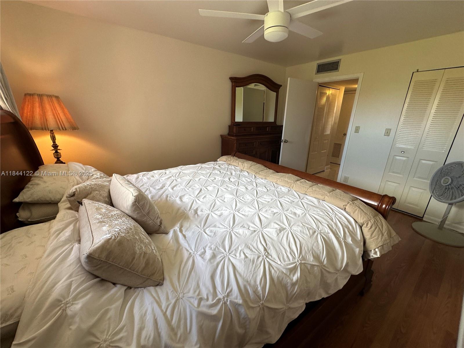 SUNRISE LAKES 117 CONDO - Residential