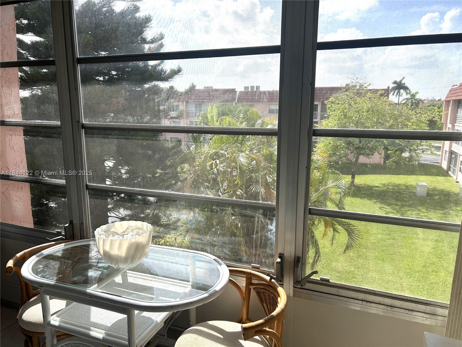 SUNRISE LAKES 117 CONDO - Residential