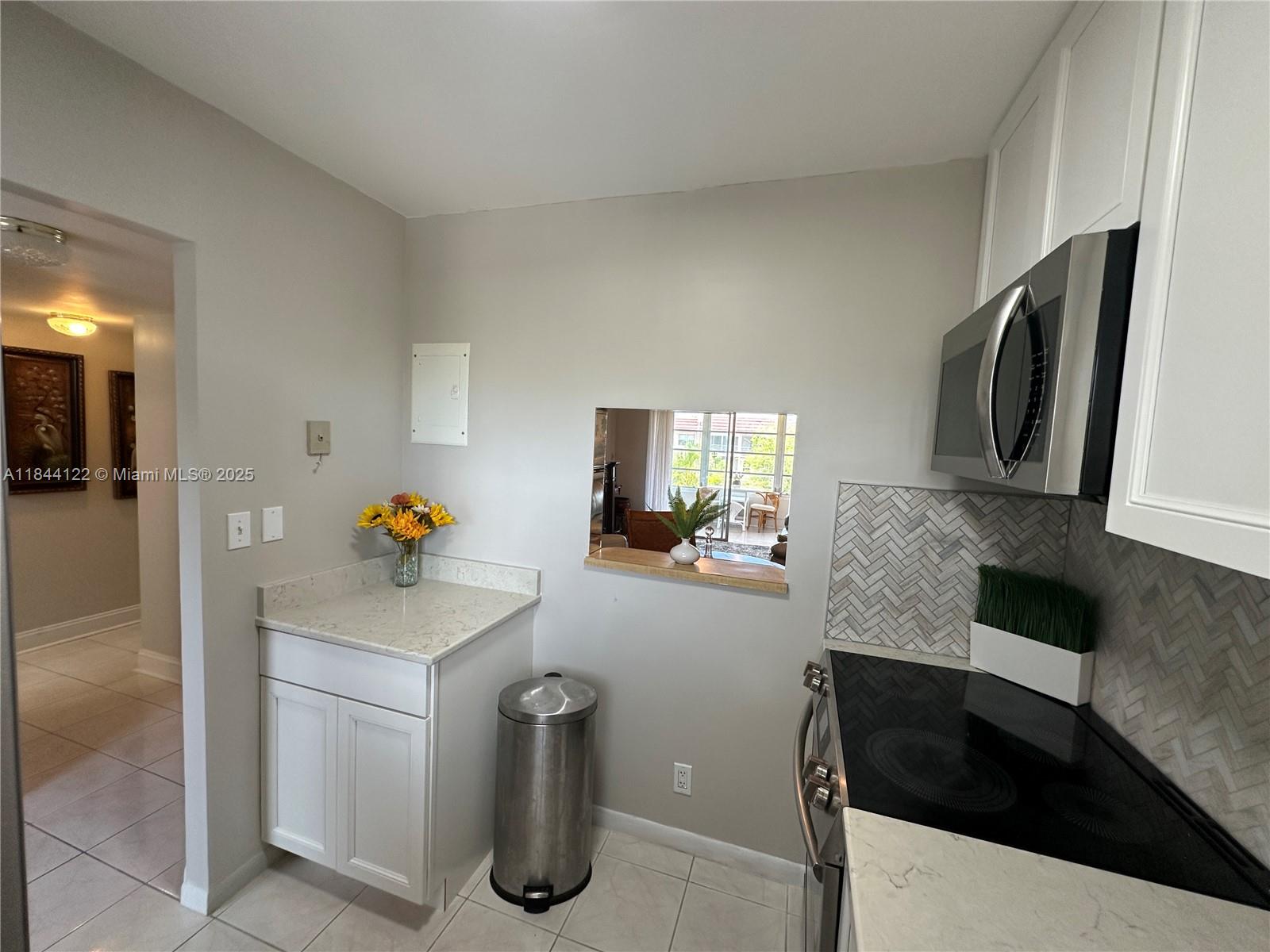 SUNRISE LAKES 117 CONDO - Residential