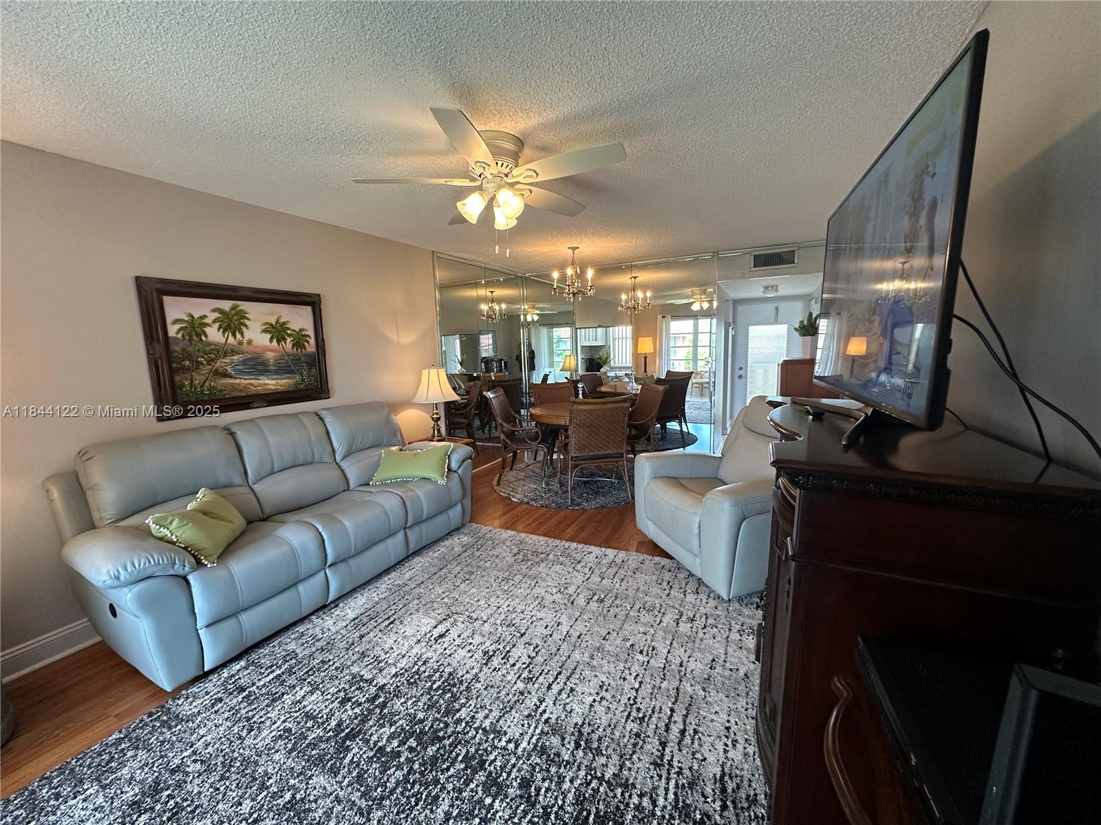 SUNRISE LAKES 117 CONDO - Residential