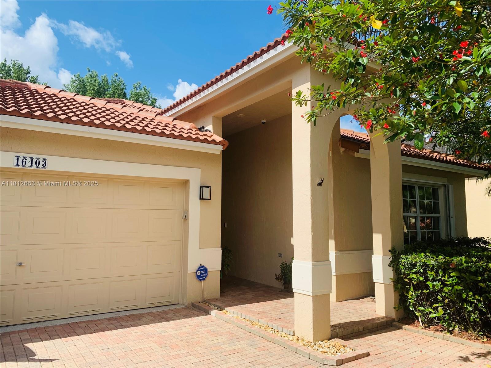 Rental Property at 16403 Sapphire Pl, Weston, Broward County, Florida - Bedrooms: 3 
Bathrooms: 2  - $4,800 MO.