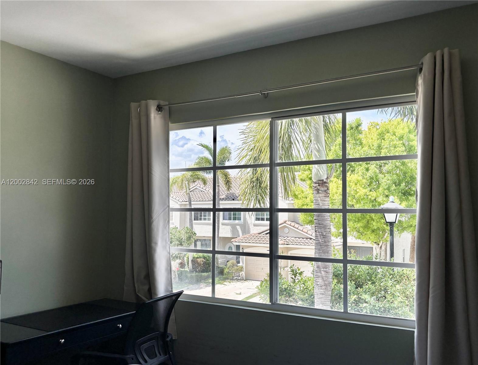 SAWGRASS EXCHANGE PLAT - Residential Lease