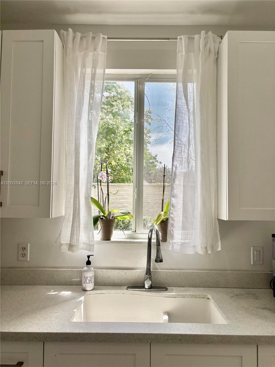 SAWGRASS EXCHANGE PLAT - Residential Lease