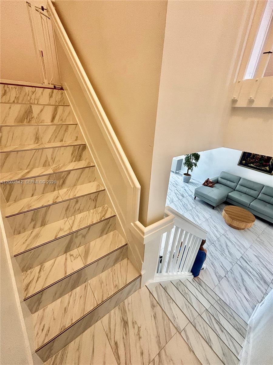 SAWGRASS EXCHANGE PLAT - Residential Lease