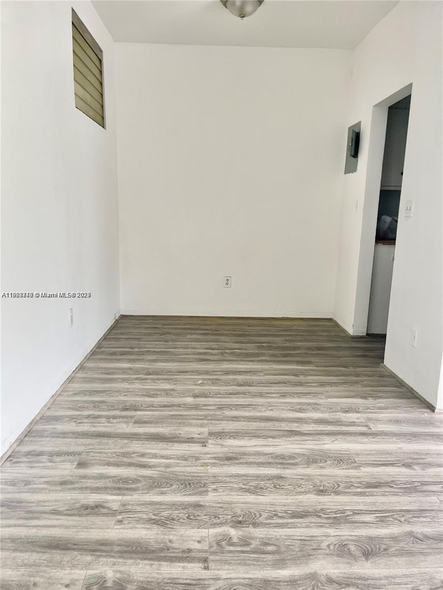 BISCAYNE BCH SUB - Residential Lease