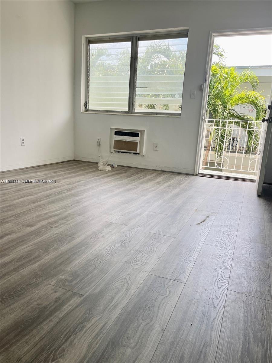 BISCAYNE BCH SUB - Residential Lease