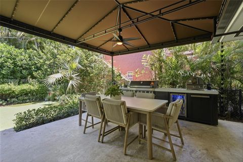 Tiny photo for 1505 Robbia Ave, Coral Gables, FL 33146 (MLS # A12024889)