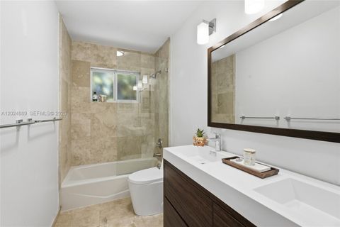 Tiny photo for 1505 Robbia Ave, Coral Gables, FL 33146 (MLS # A12024889)