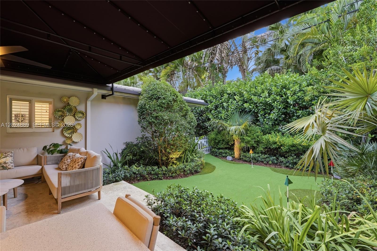 CORAL GABLES RIVIERA SEC - Residential