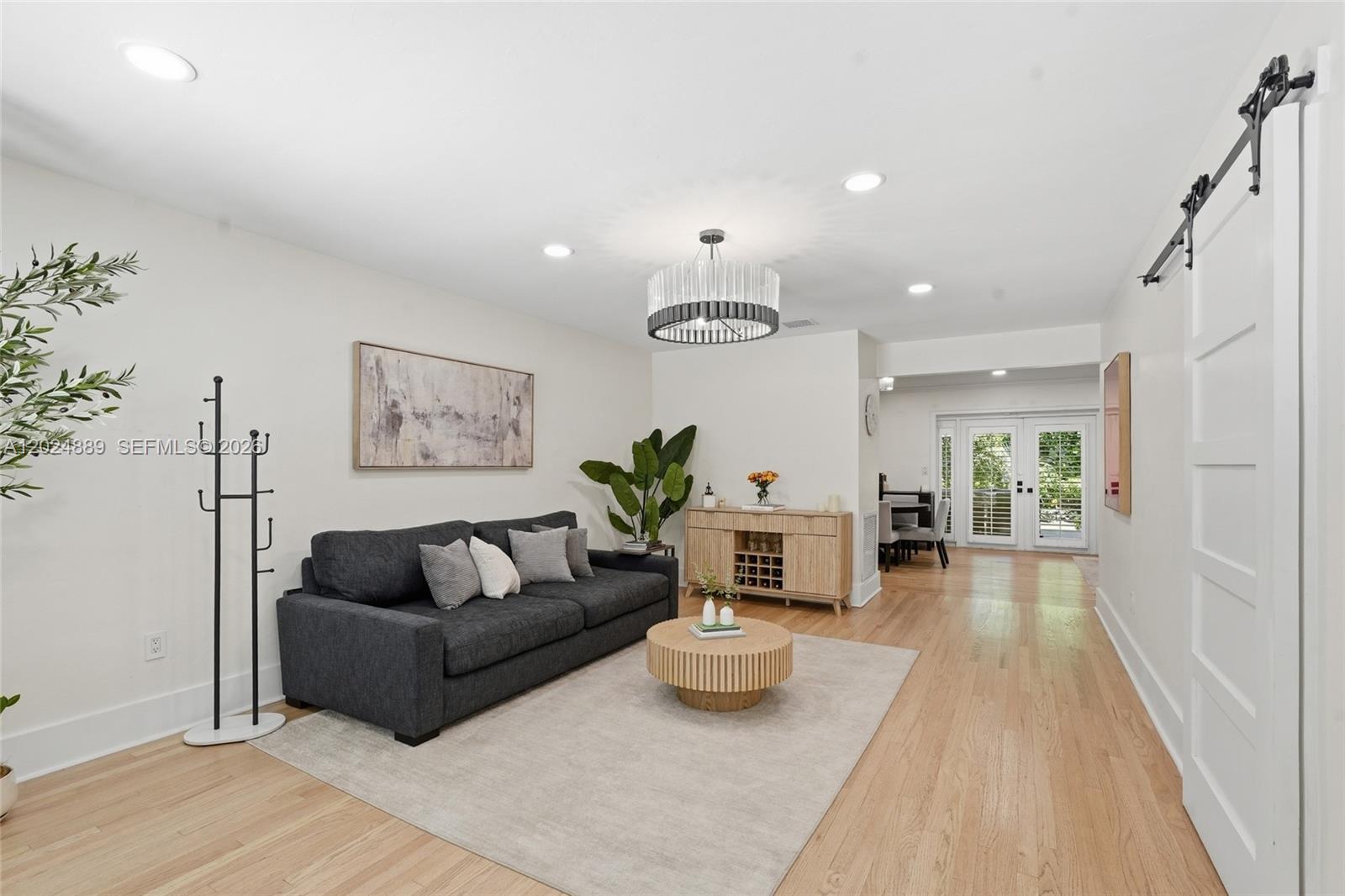 CORAL GABLES RIVIERA SEC - Residential