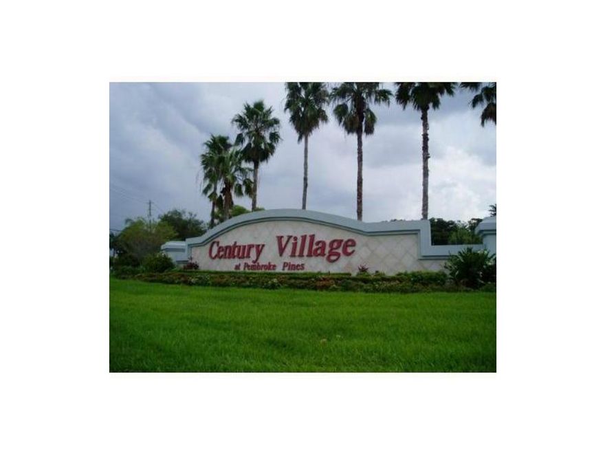 COMMUNITY FOR +55 YEARS OLD. BEAUTIFUL UNIT WITH CERAMIC, NEW PAINT AN GARDEN VIEW.