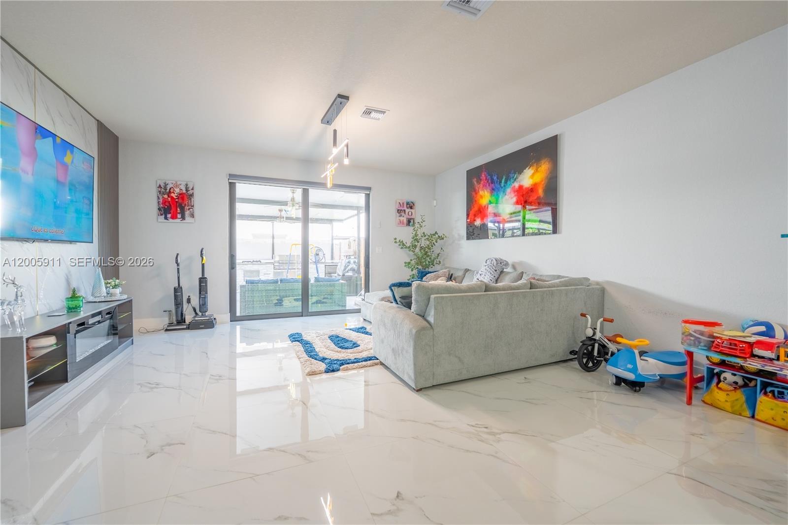 MC RESIDENTIAL - Residential