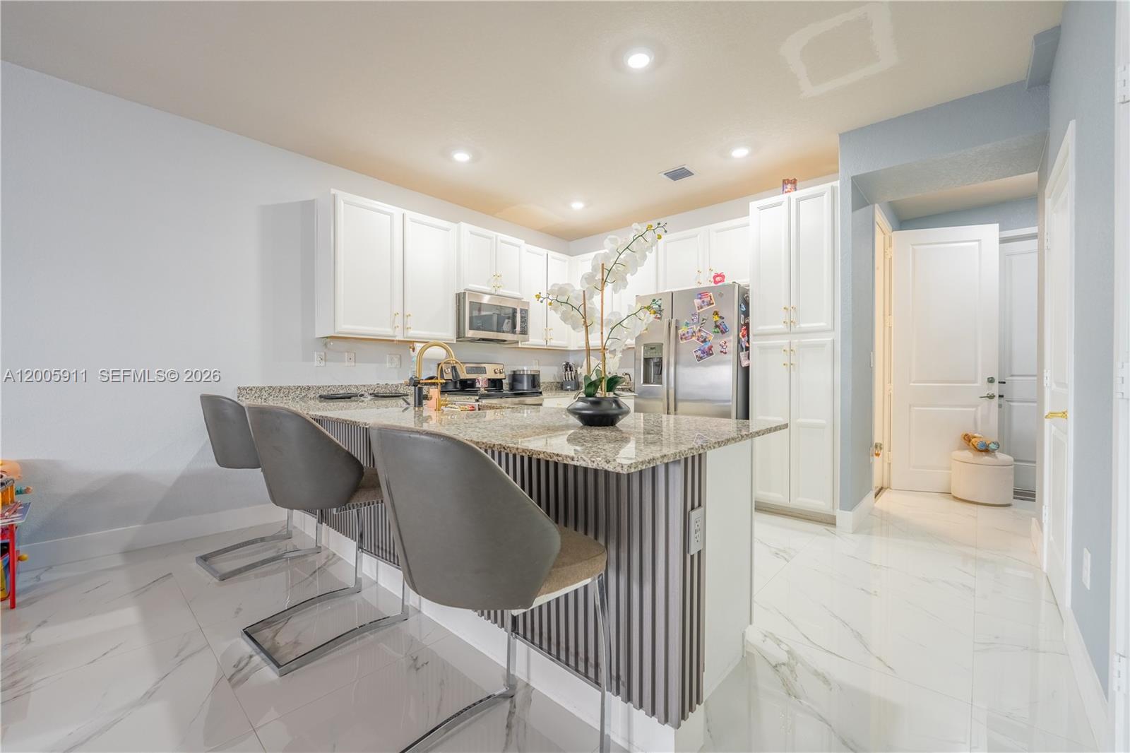 MC RESIDENTIAL - Residential