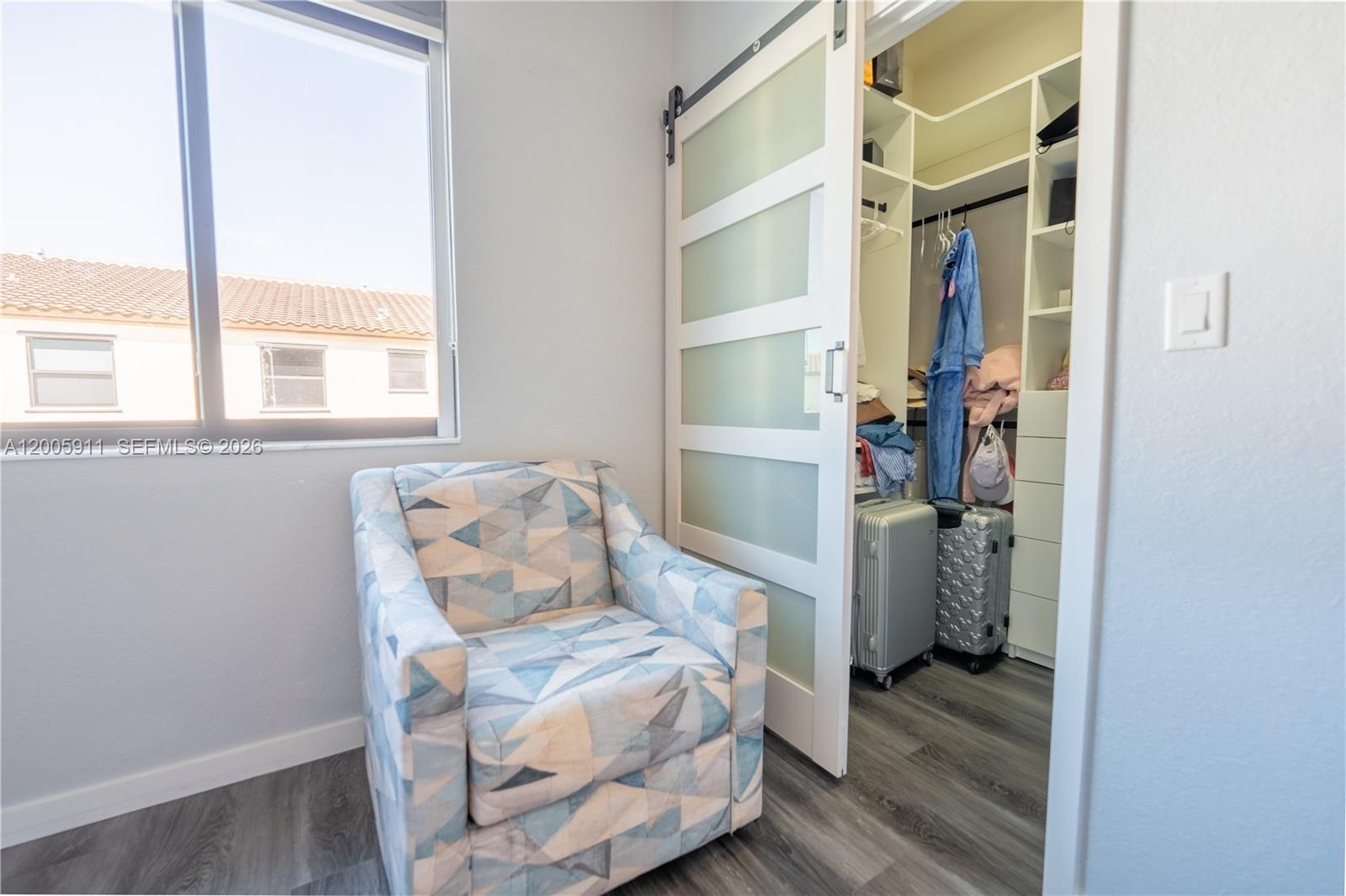 MC RESIDENTIAL - Residential