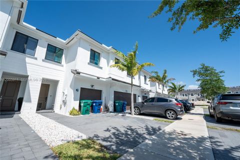 Photo of Homestead, FL 33032 (MLS # A12005911)