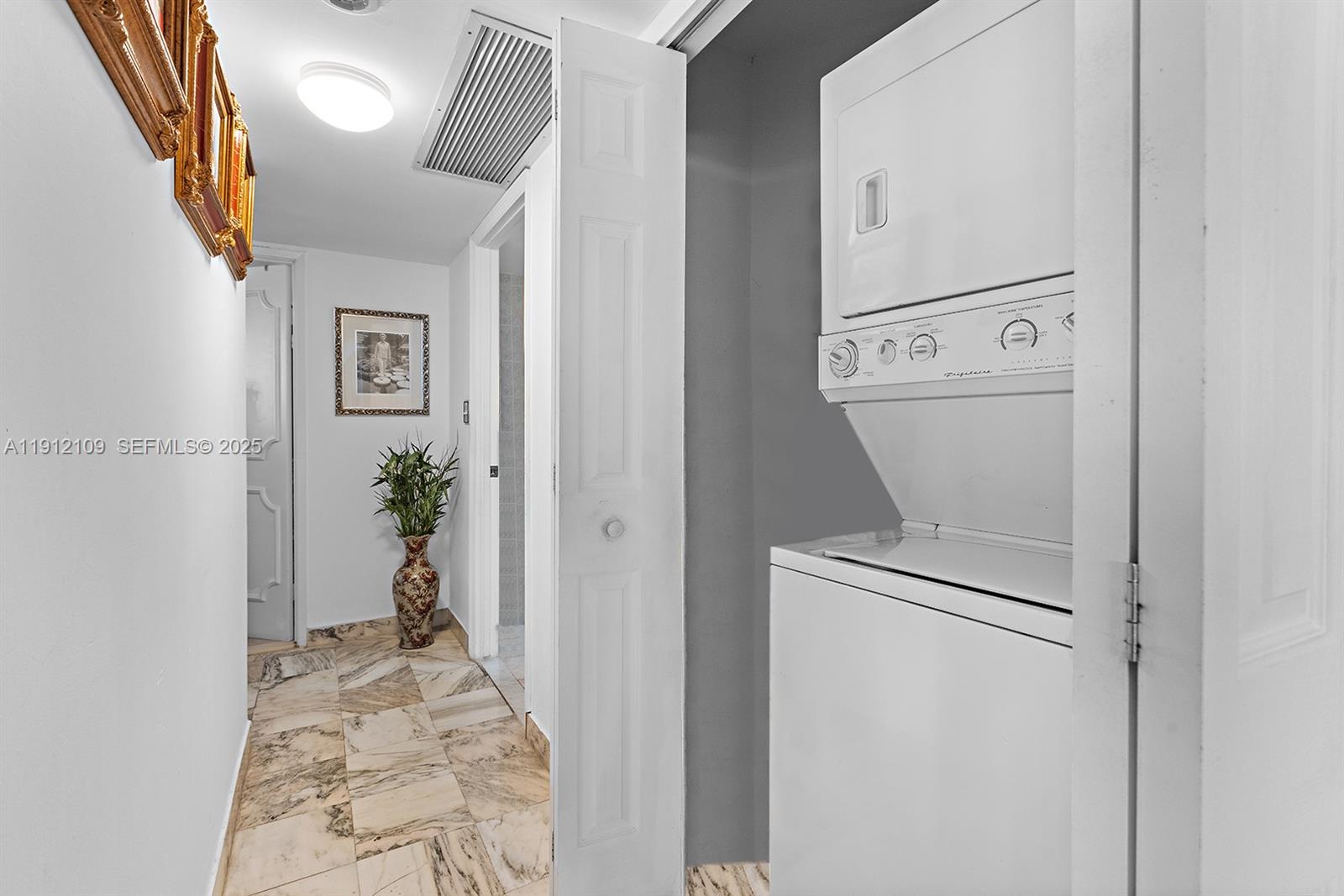 BURLEIGH HOUSE CONDO - Residential