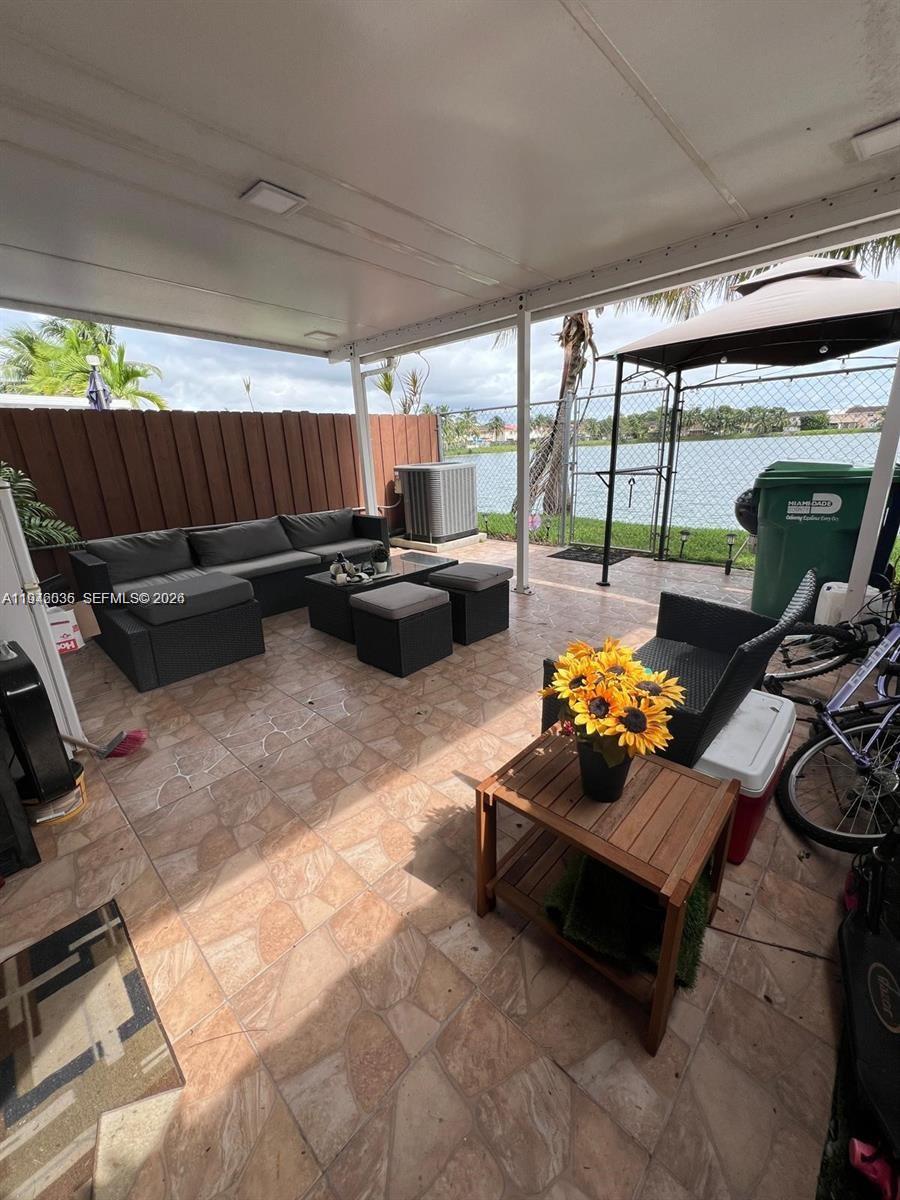 WEITZER SERENA LAKES TOWN - Residential