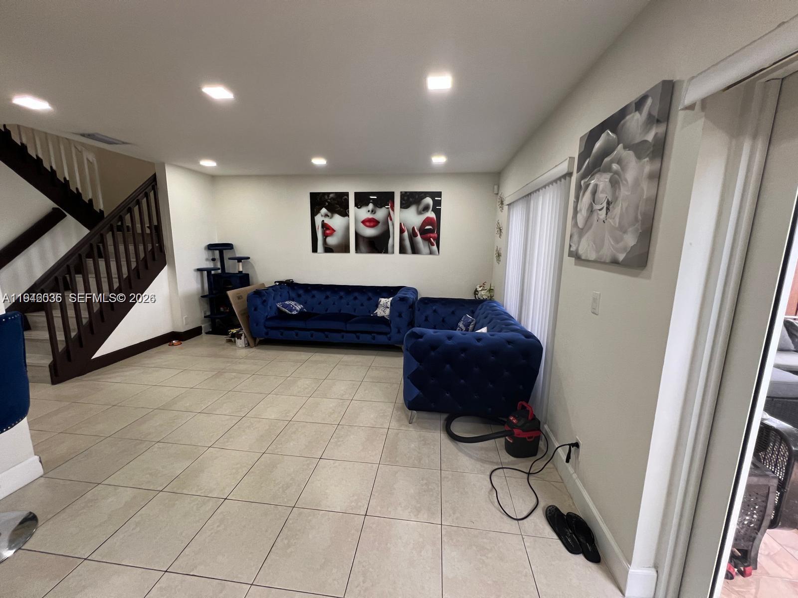 WEITZER SERENA LAKES TOWN - Residential