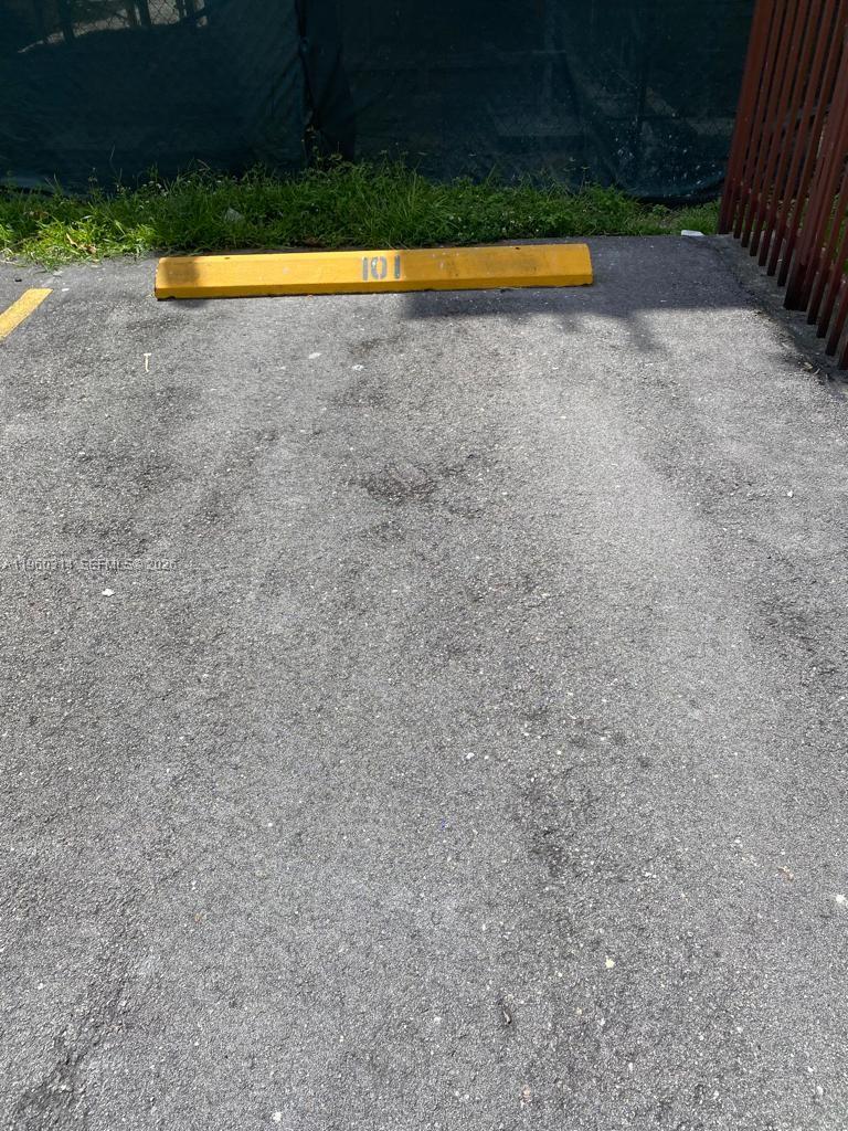 FOREVER ELEGANT CONDO - Residential