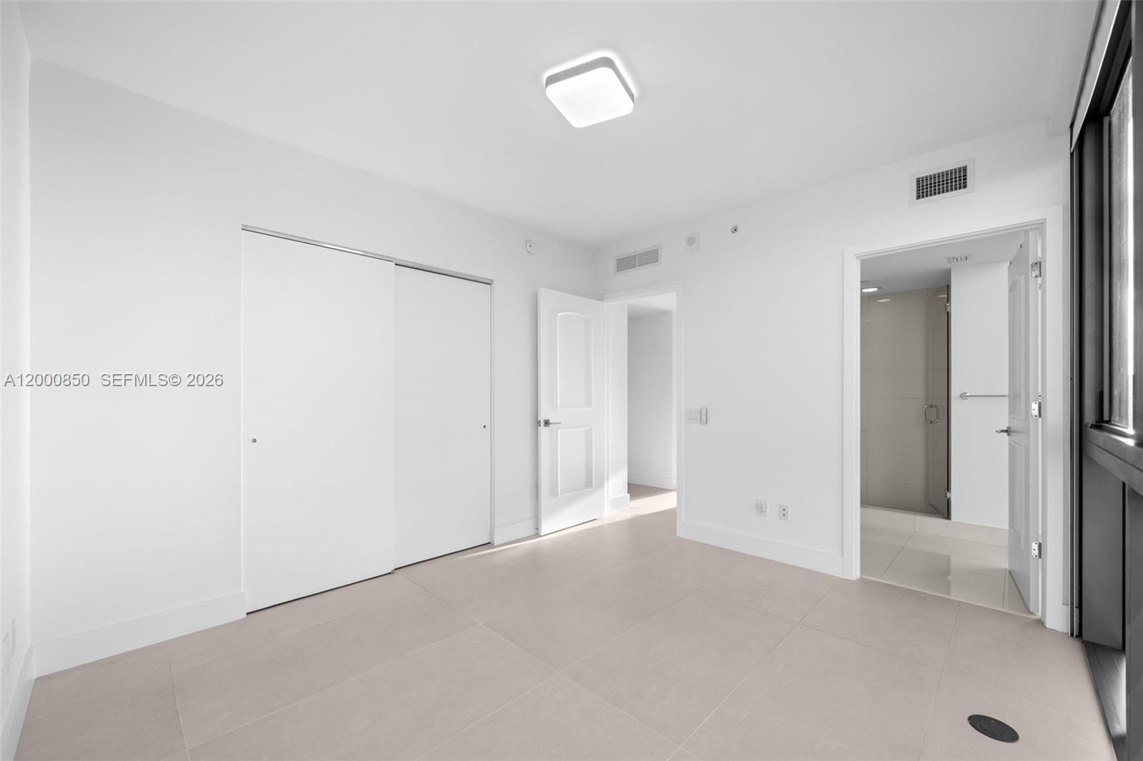 ONE PARAISO CONDO - Residential