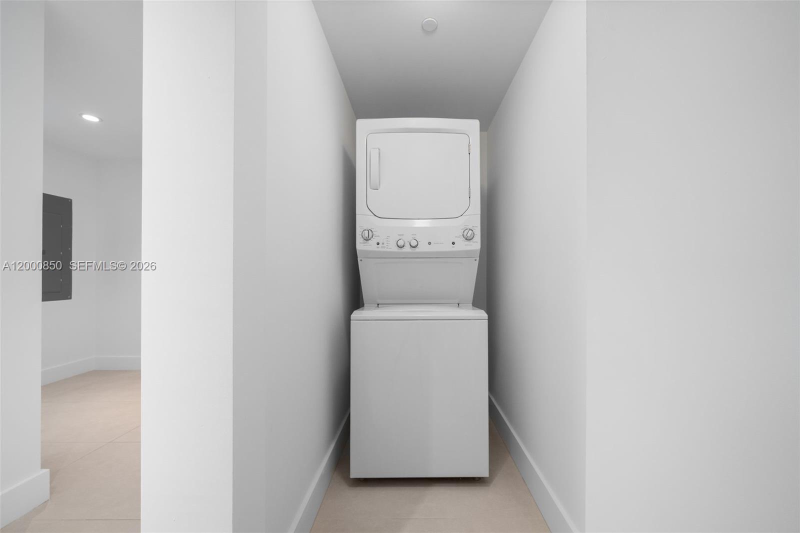 ONE PARAISO CONDO - Residential