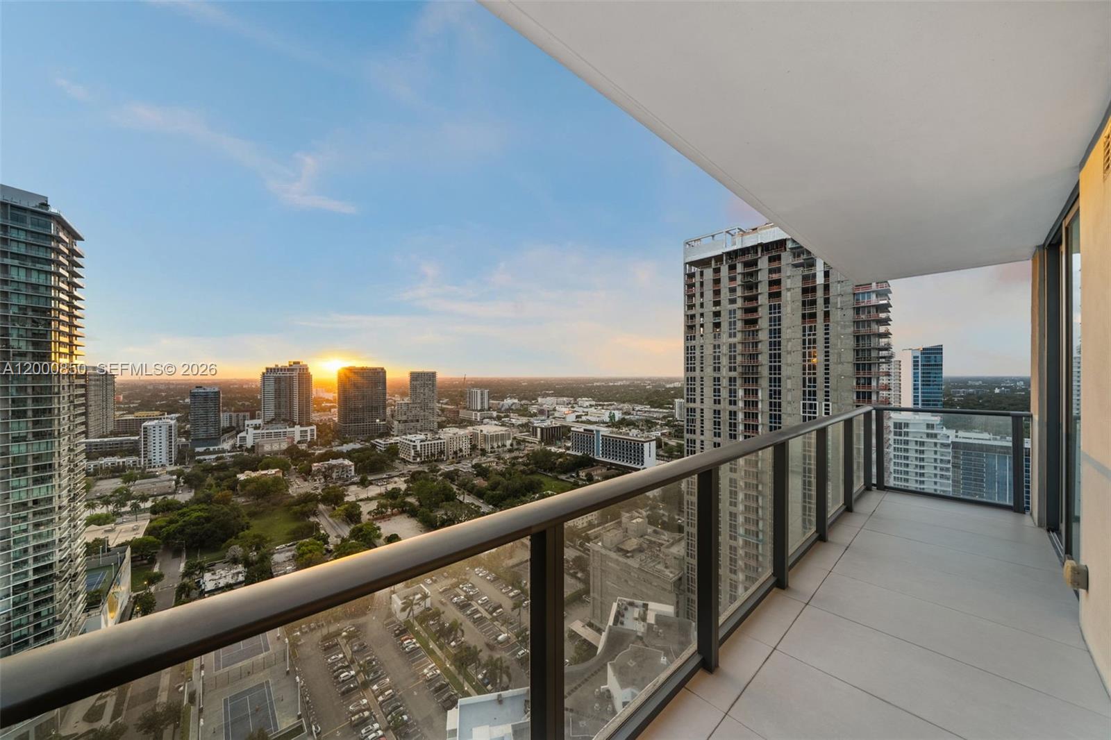 ONE PARAISO CONDO - Residential