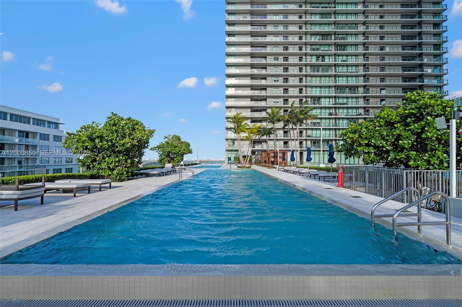 ONE PARAISO CONDO - Residential