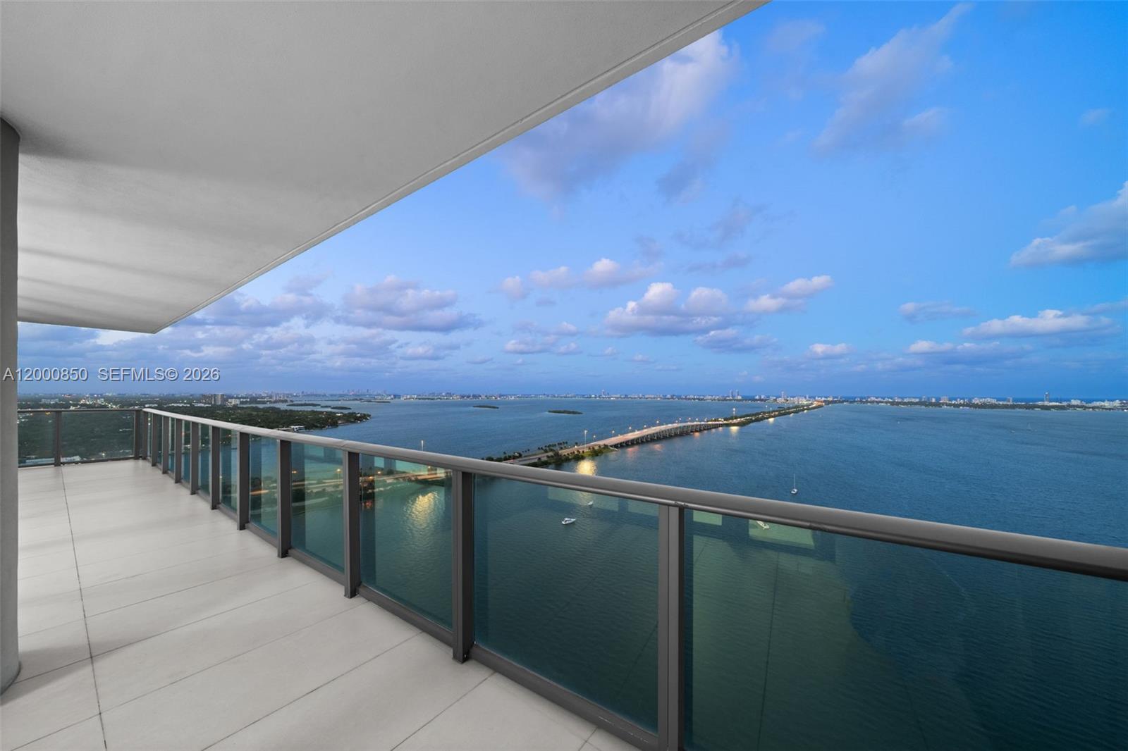 ONE PARAISO CONDO - Residential