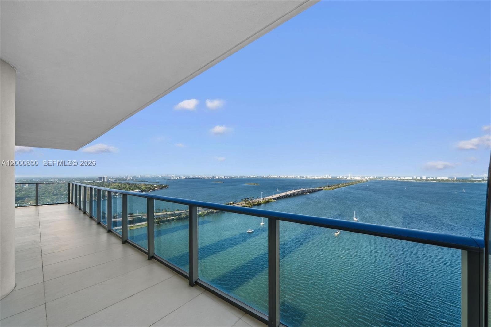 ONE PARAISO CONDO - Residential